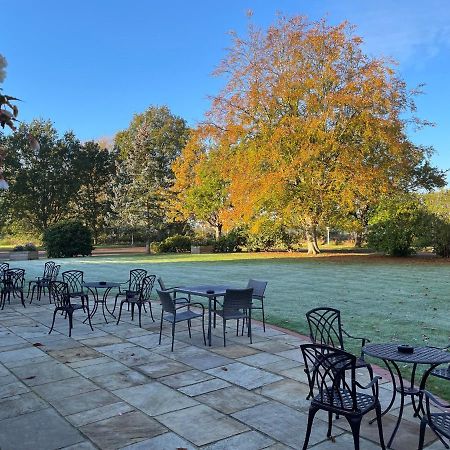 Hotel Hadlow Manor Exterior foto